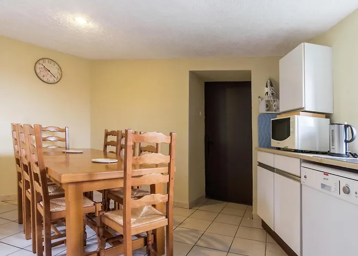 Normandy Countryside * Montaigu-les-Bois